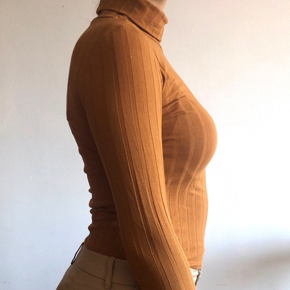 turtleneck bodysuit - Picture 3 of 5